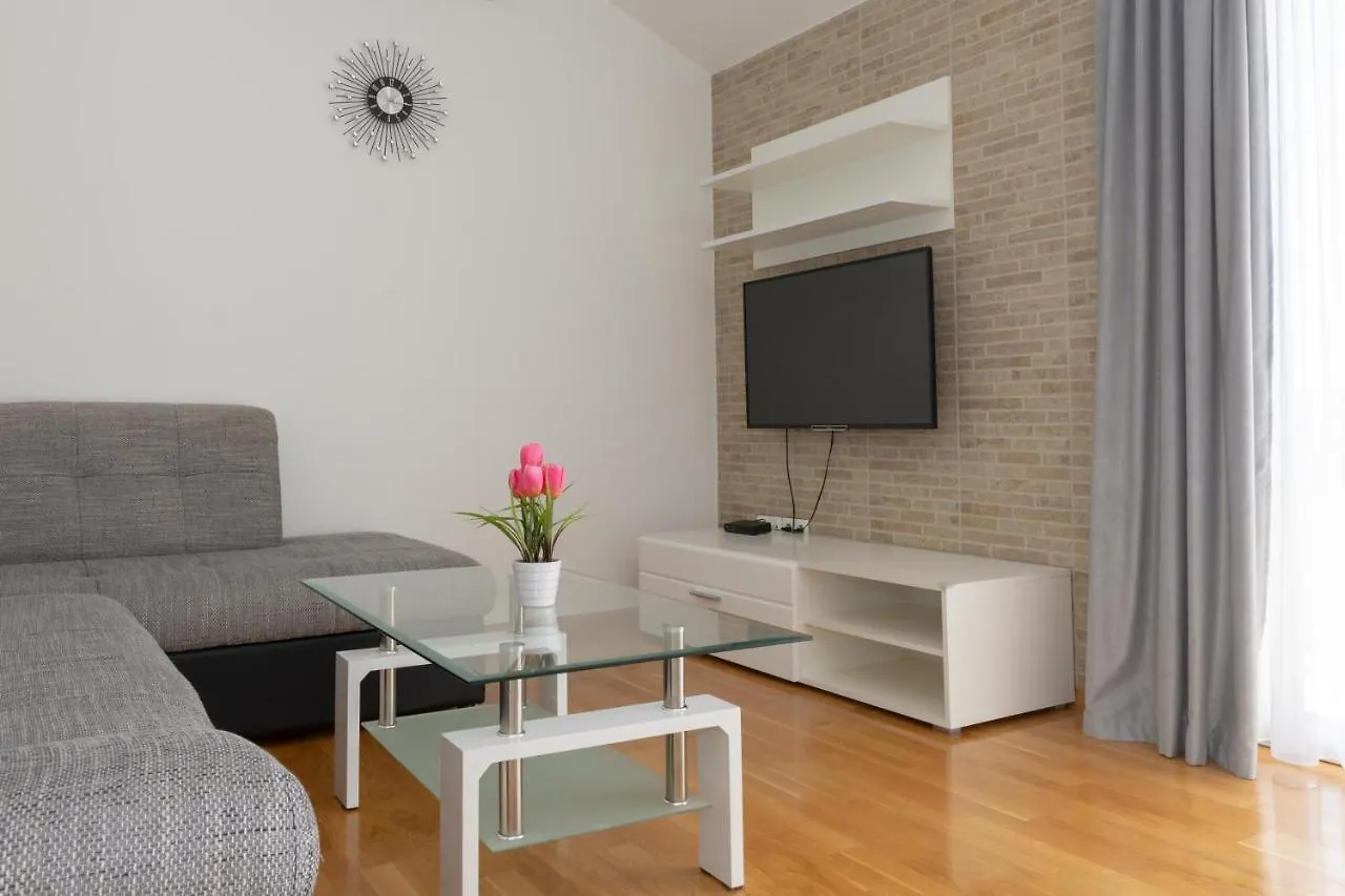 Apartment Plazonic Kastela