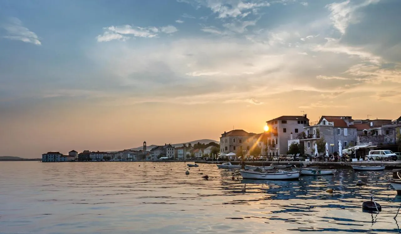 Apartment Plazonic Kastela Croatia